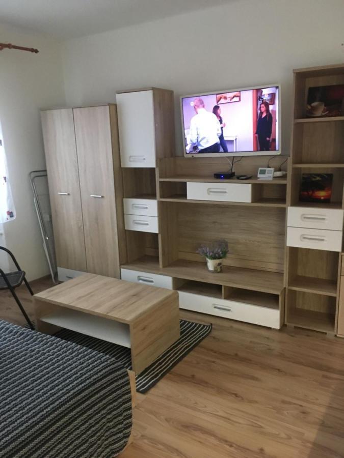 Podhajska 110 Lägenhet Exteriör bild